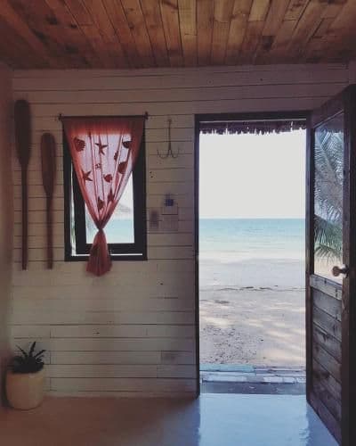 Bungalow with Sea View