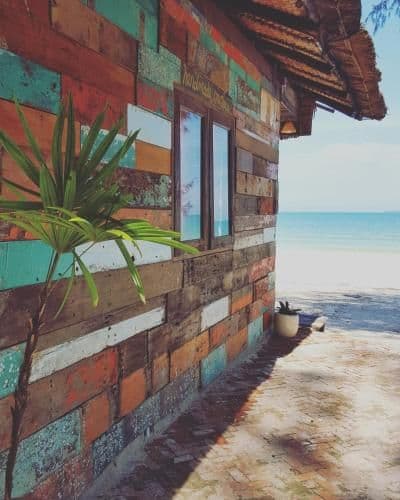 Bungalow with Sea View