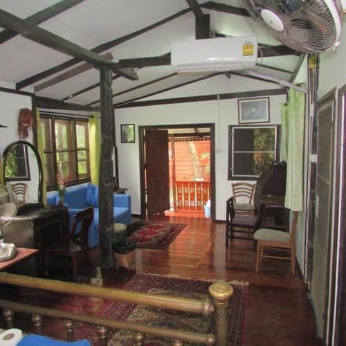 One-Bedroom Bungalow