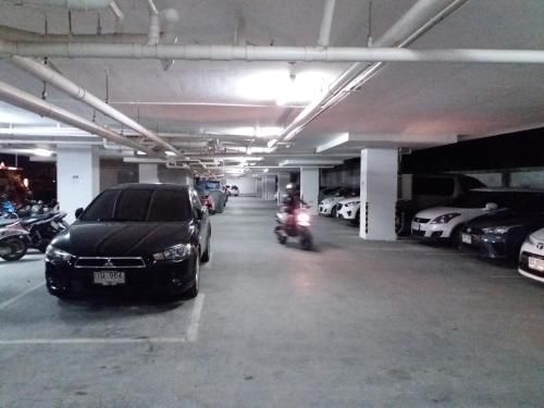 PlUS Condo 2 by Tanate1