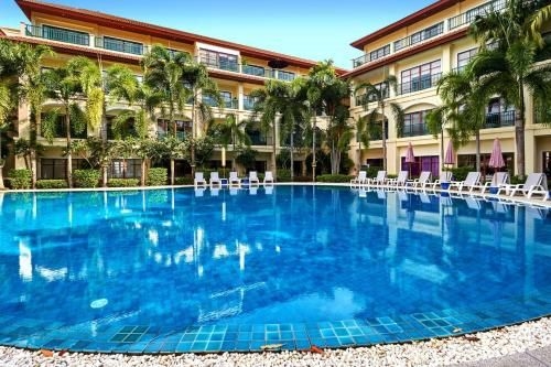 Baan Puri Spacious 2-bedroom Apartment4