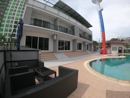 Jomtien Village0