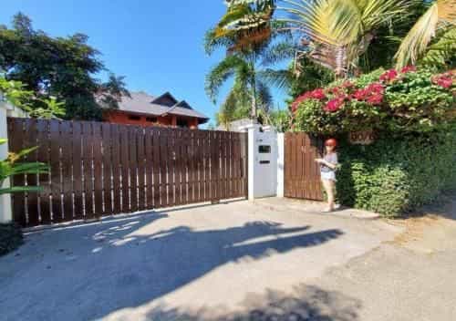 THE ONE VILLA THE ONE VILLA