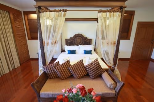 Deluxe Family Villa with Private Pool (6 Bedrooms)