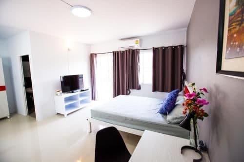Apartment with Balcony