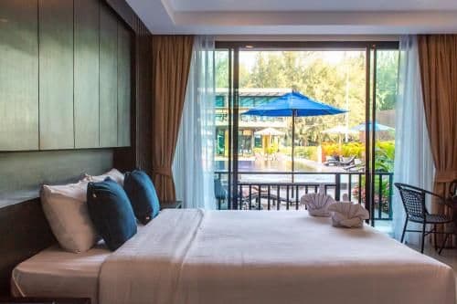 Deluxe Double Room with Pool Access