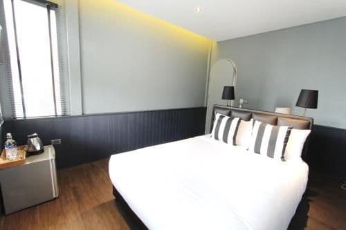 Standard Double Room with Shared Bathroom