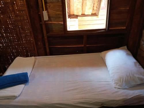Deluxe Room (2 Adults + 1 Child)