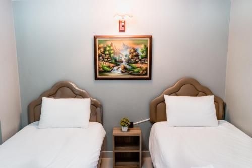 โรงแรมกุล (Kun Hotel)0