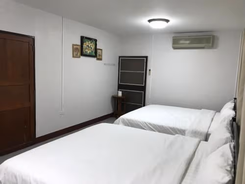 Quadruple Room with Private Bathroom