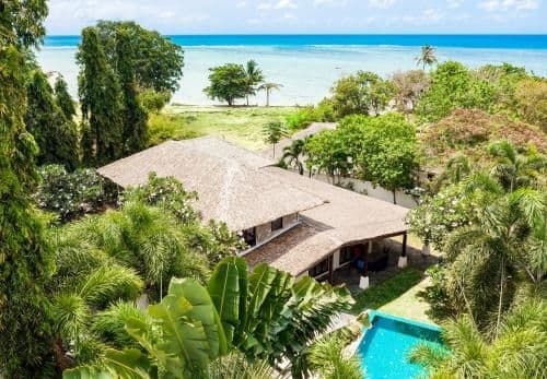 Villa - Beach Front