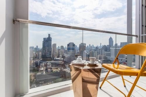 Sukhumvit11 Asoke Nana BTS Exclusive two bedroom with a twist0
