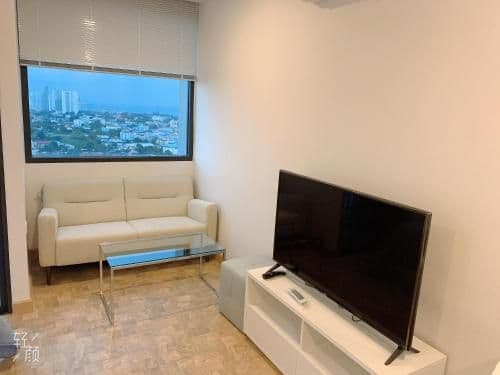 Deluxe Studio