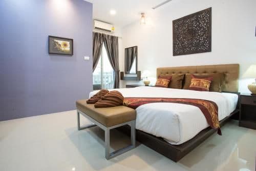 Deluxe King Room