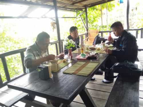 Banbondoi Homestay บ้านบนดอย แม่ฮ่องสอน Banbondoi Homestay บ้านบนดอย แม่ฮ่องสอน