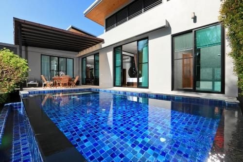 Villa Nias by Tropiclook Nai Harn Beach0