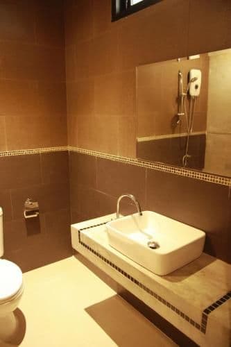 Standard Twin Room with Mountain View