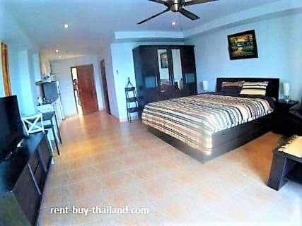 Penthouse studio apartment The Residence Jomtien1