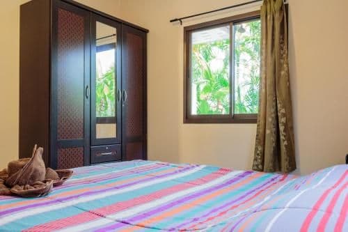 Villa with Garden View