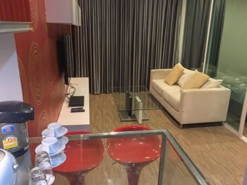 Apartment with Garden View