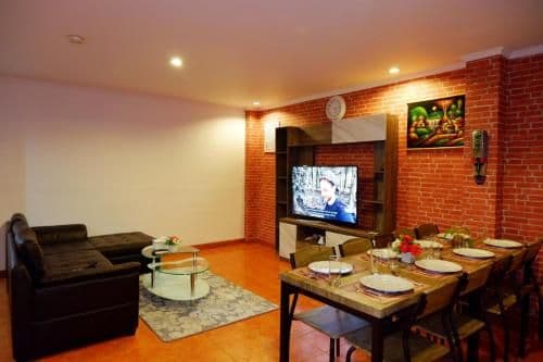 Deluxe Apartment