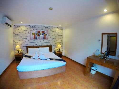 Deluxe Apartment