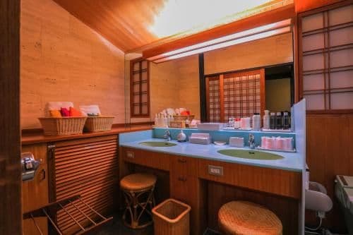 Japanese-Style Deluxe Suite with Open-Air Bath