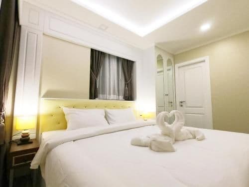 King Room with Balcony
