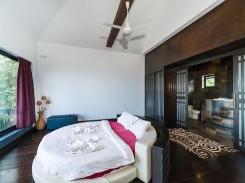 Villa with Sea View