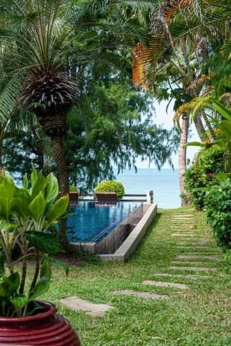 Villa - Beach Front