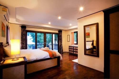 Villa - Beach Front