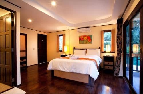 Villa - Beach Front