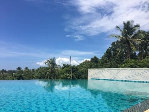 Beach Style Condo Pool, Gym, 1100m To Great Beach. (Beach Style Condo Pool Gym 1100m To Great Beach)0