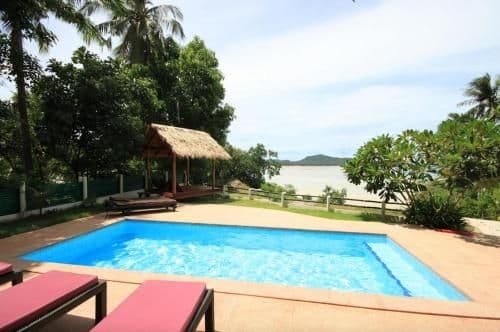 Villa - Beach Front