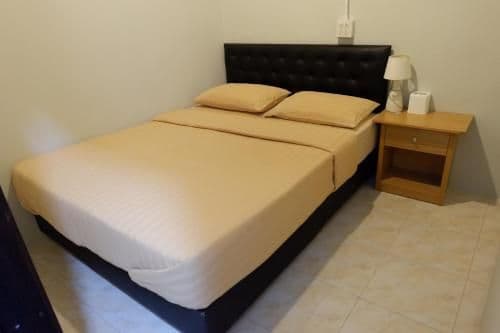 Standard Double Room with Shared Bathroom