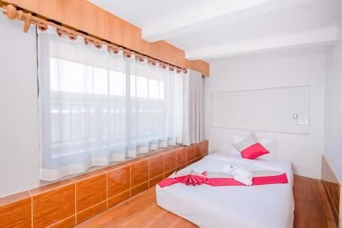 Large Twin Room