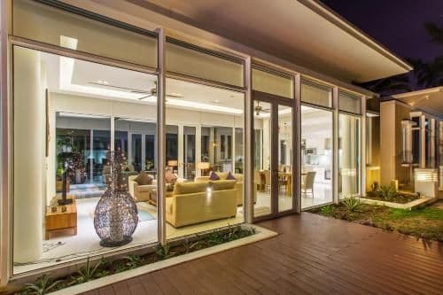 Villa - Beach Front