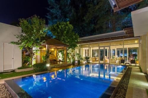 Villa - Beach Front