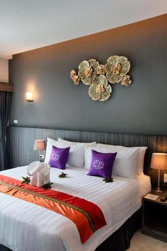 Deluxe Double or Twin Room with Pool View