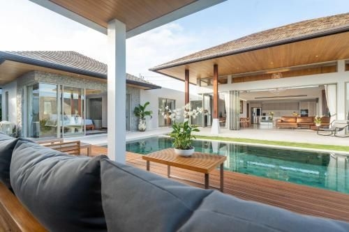 Botanica villa near Layan beach3