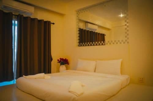 Grand Deluxe King Room