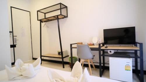 Deluxe Double Room with Shower