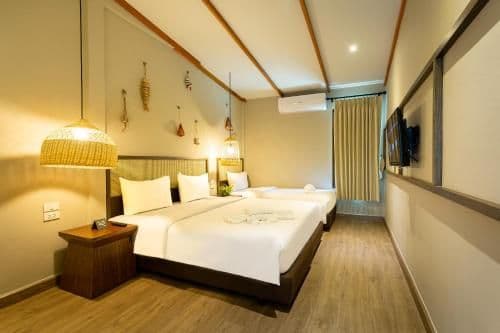 Triple Room with Pool View