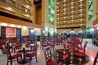 Crowne Plaza Suites Houston Southwest2