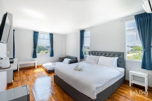 Superior King Room