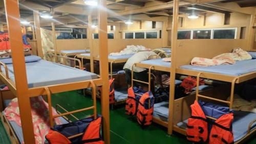 Suratthani Airport TJ Night Boat To Koh Tao3
