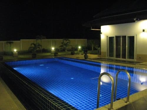 Three-Bedroom Villa with Private Pool (6 Adults)