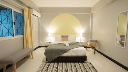 เนอโว่ พรีเมียร์ เรสซิเดนซ์ (Neveu Premier Residence)1