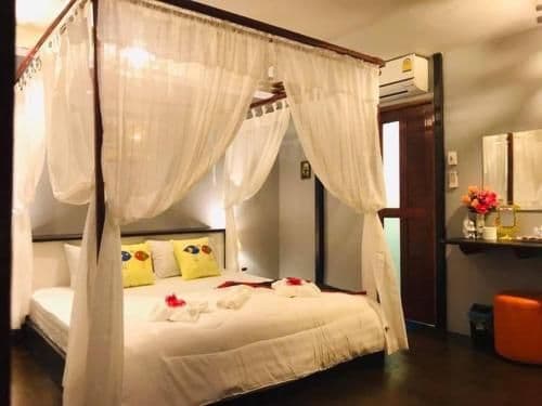 Deluxe King Room with Sea View