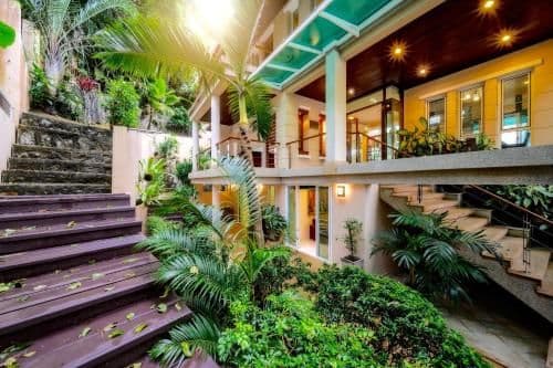 Villa with Sea View
